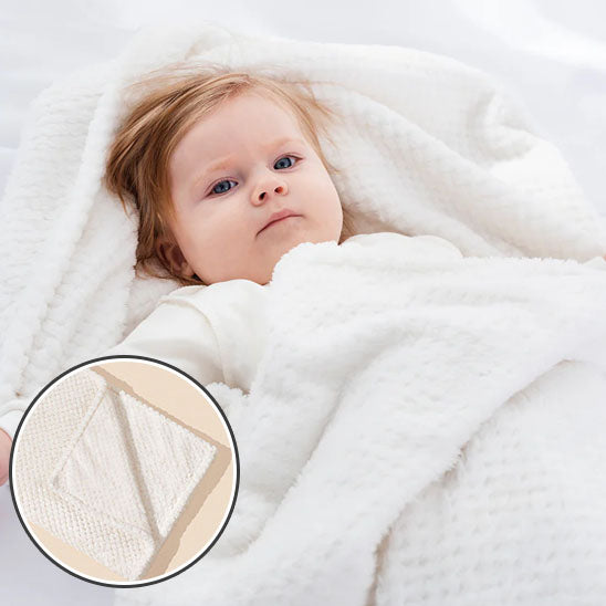 Couverture_bebe_blanche_legere